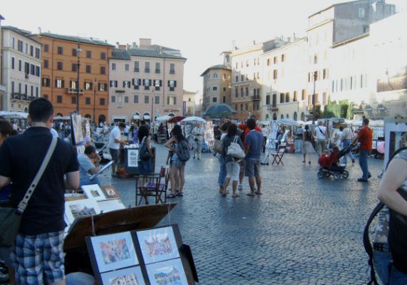 Piazza Navona er mennesker, malere og stemning