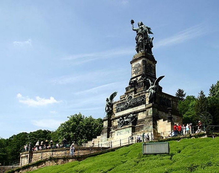 I Rüdesheim kan man besøge Niederwald Monumentet