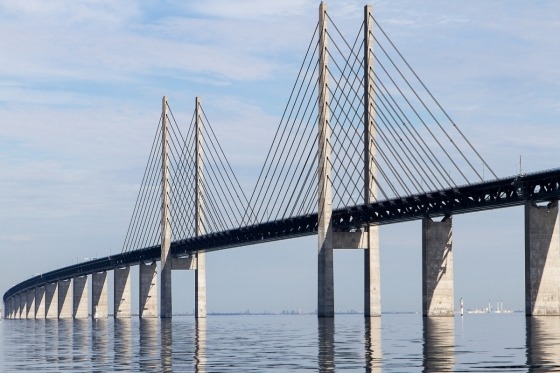 Efter påstigning kører vi via Øresund til Karlskrona