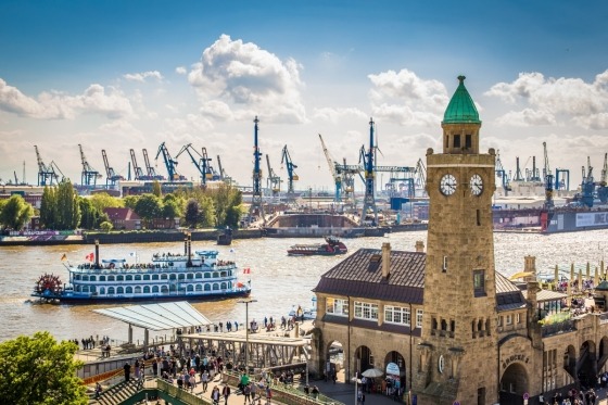 På denne skønne weekendrejse til Hamburg præsenterer vi to dejlige kunstoplevelser i form af Opera og koncert