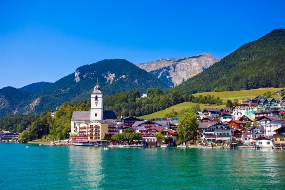 I en skøn forening af to herlige rejsemål præsenterer vi denne rundrejse til Østrig og Kroatien, nærmere betegnet til Bad Gastein i Salzburgerland og Rabac på Istrien-halvøen