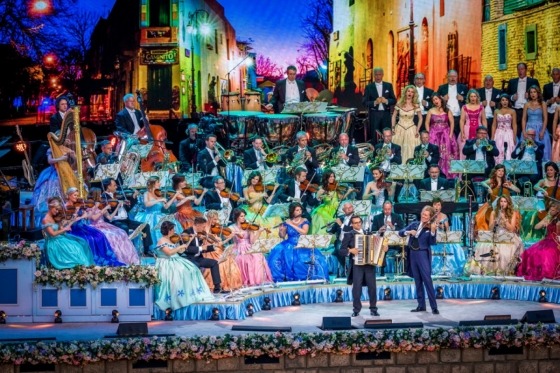 Her er en helt speciel rejsekombination af koncert med den verdensberømte violinist André Rieu i Maastricht, og et flot og indholdsrigt flodkrydstogt på den hollandske flod Maas