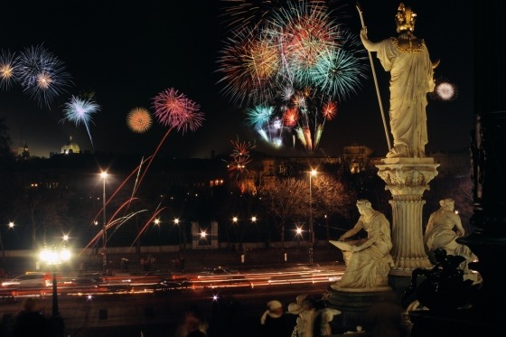 Tag med på en eventyrlig nytårsrejse til det syngende og dansende Wien