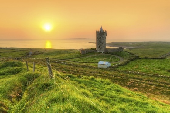 Tag med fly til smukke Irland